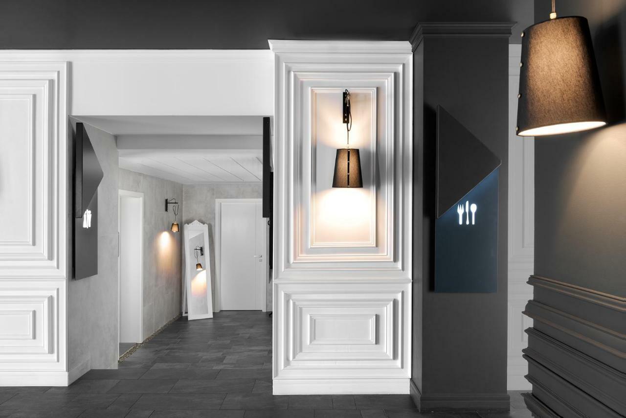 Hotel Del Corso ティミショアラ エクステリア 写真